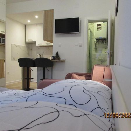Studio Apartman Oboj Maksimir Self Check In 자그레브 외부 사진
